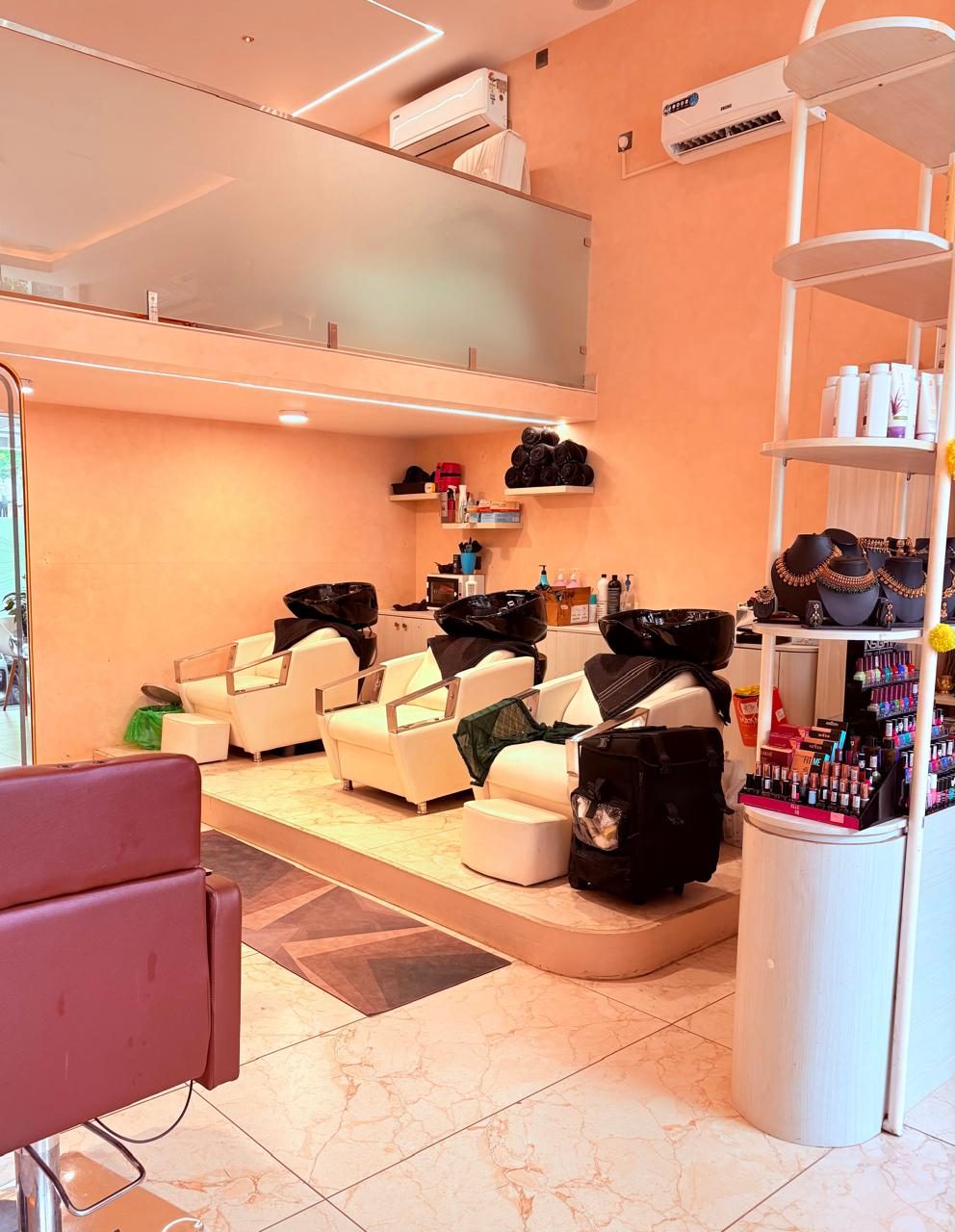 Pounchik Beauty Salon